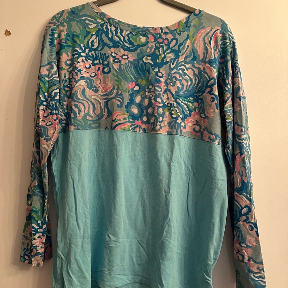 Lilly Pulitzer small long sleeve shirt